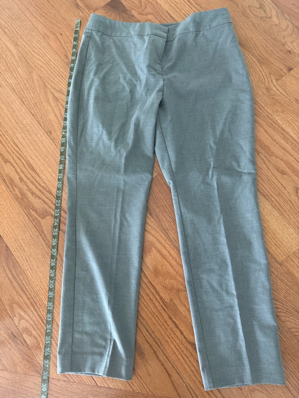 Ann Taylor Women’s Dress Pants in Grey